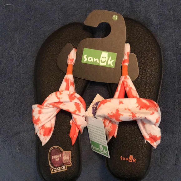 Sanuk Shoes - NEW Sanuk Yoga Mat Sandals !FINAL SALE ❤️
